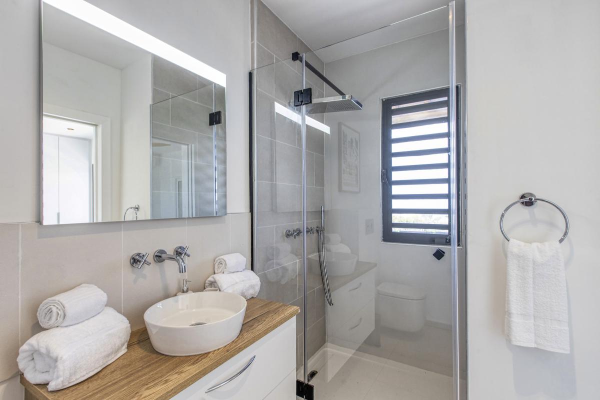 A louer villa 4 chambre Baie Orientale Saint Martin_ Salle d'eau - 25